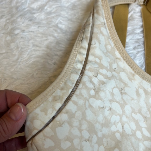 Fabletics Cream Multi-patterned Adjustable Athletic Bra - Picture 7 of 8
